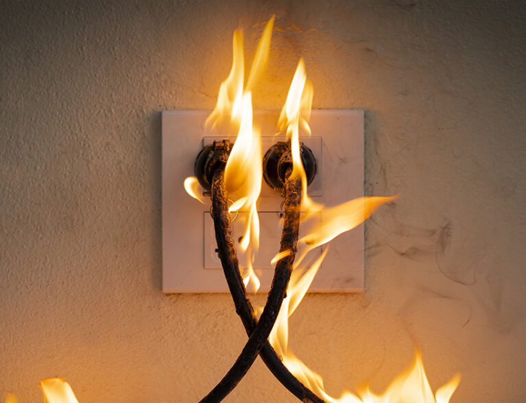 How To Avoid Electrical Hazards During Christmas Orlando